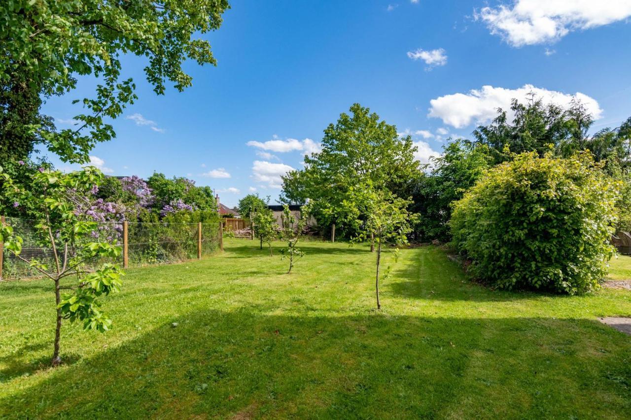 Blairgowrie and Rattray Rosebank House Blairgowrie - Sleeps 12, Games Rooms, Ev Point, Pets Welcome מראה חיצוני תמונה
