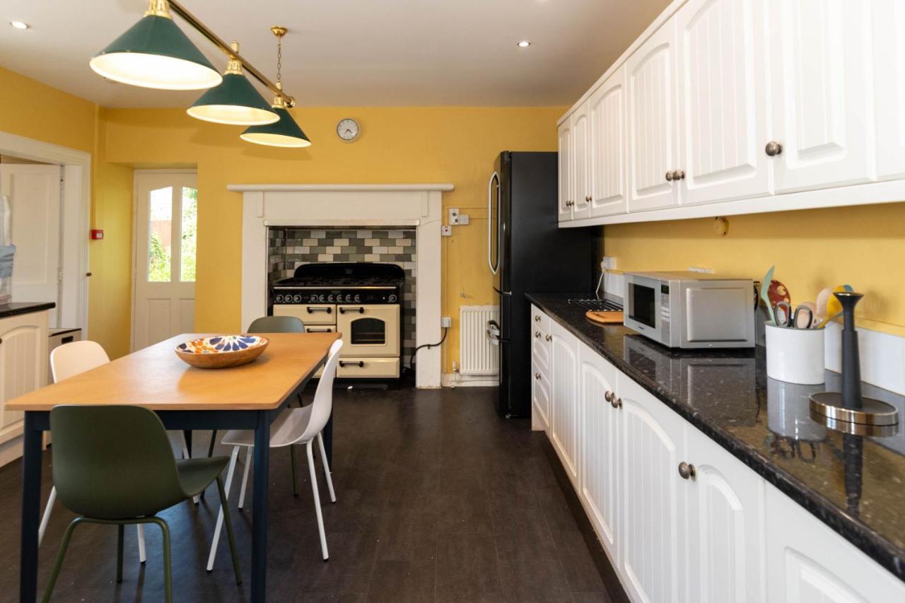 Blairgowrie and Rattray Rosebank House Blairgowrie - Sleeps 12, Games Rooms, Ev Point, Pets Welcome מראה חיצוני תמונה